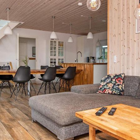 10 Person Holiday Home In Glesborg 외부 사진
