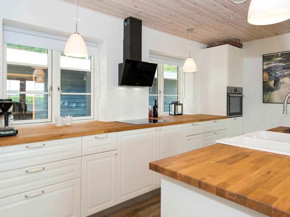 10 Person Holiday Home In Glesborg 외부 사진