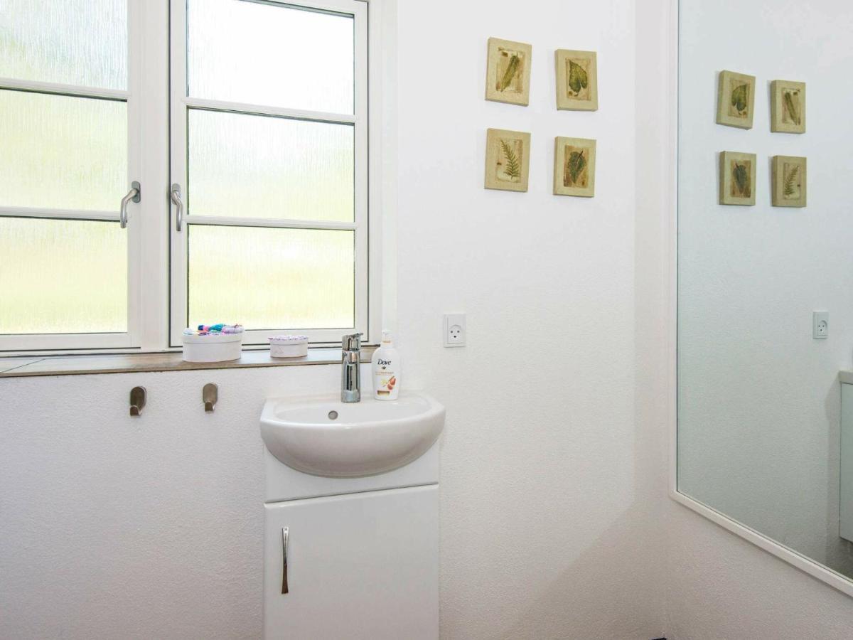 10 Person Holiday Home In Glesborg 외부 사진