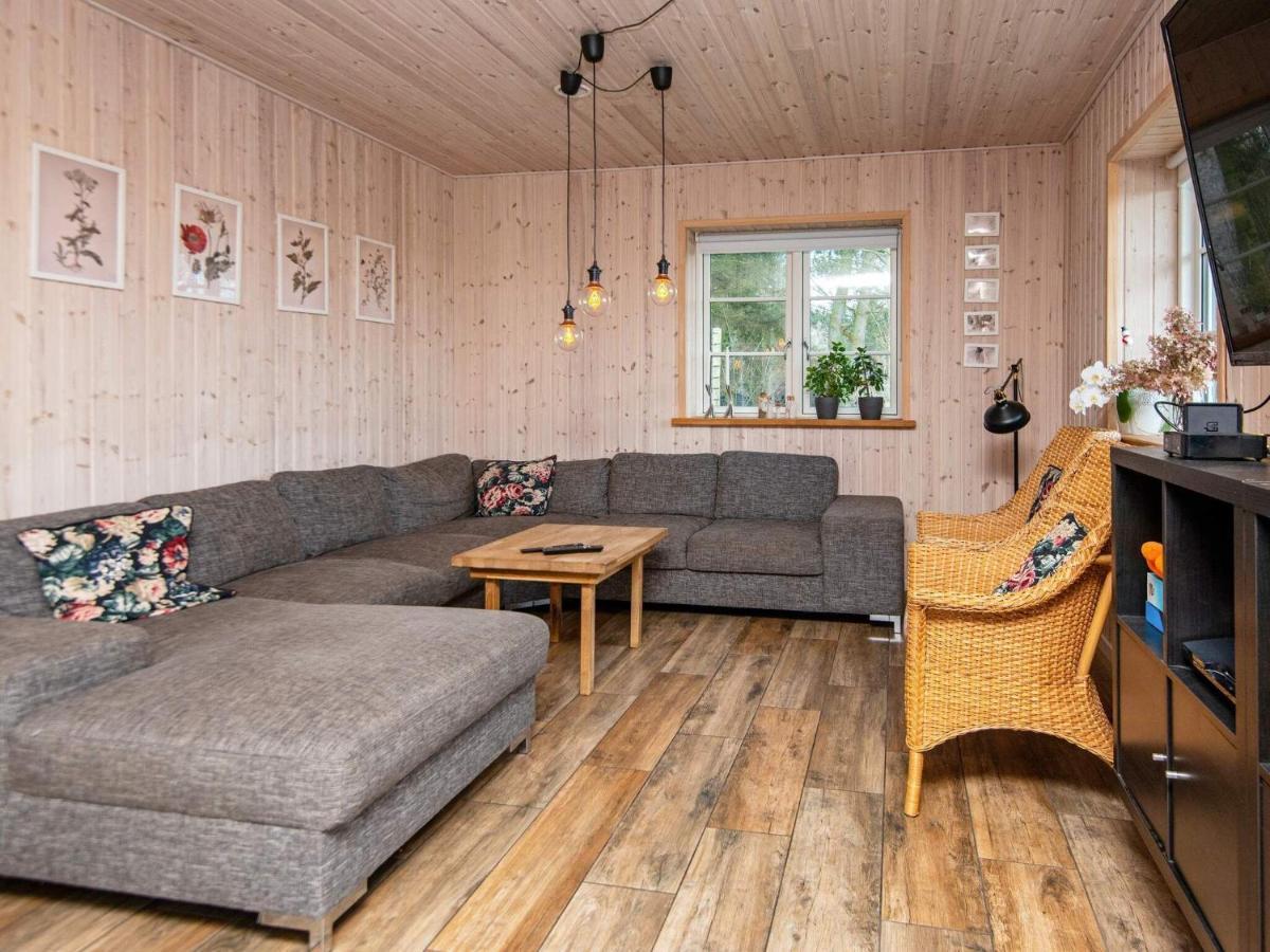 10 Person Holiday Home In Glesborg 외부 사진