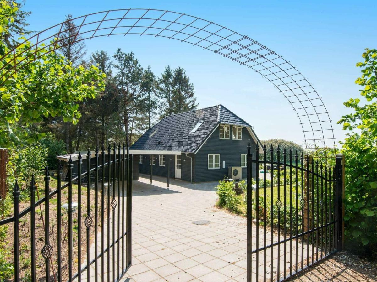 10 Person Holiday Home In Glesborg 외부 사진