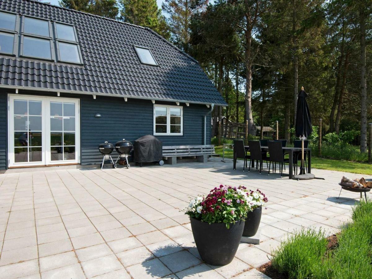 10 Person Holiday Home In Glesborg 외부 사진
